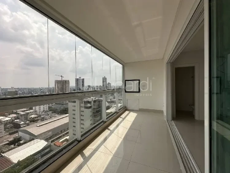 Apartamento com 3 Suítes