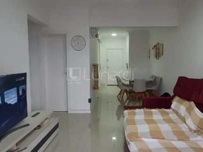 Foto Apartamento com 2 Dormitórios