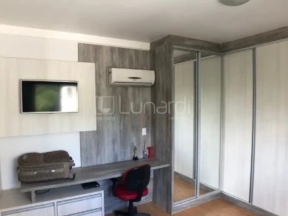 Foto Apartamento com 2 Dormitórios