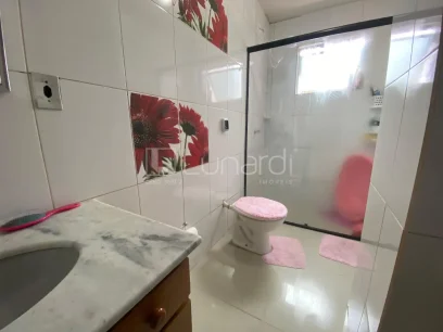 Foto Apartamento com 2 Dormitórios