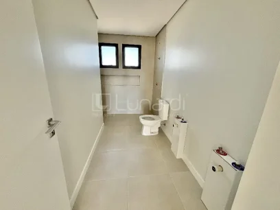 Foto Apartamento com 3 Suítes