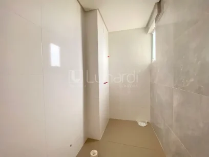 Foto Apartamento com 3 Suítes