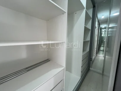 Foto Apartamento com 2 Dormitórios