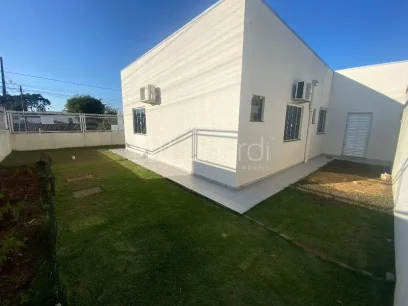 Foto Casa com 3 Dormitórios