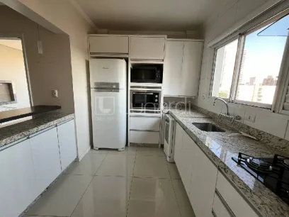 Foto Apartamento com 2 Dormitórios