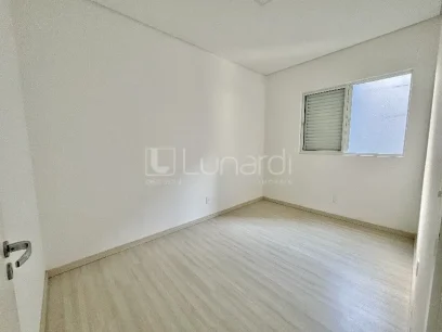 Foto Apartamento com 4 Dormitórios