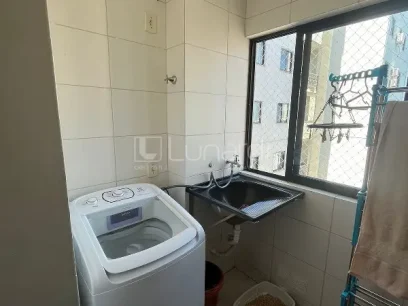 Foto Apartamento com 2 Dormitórios