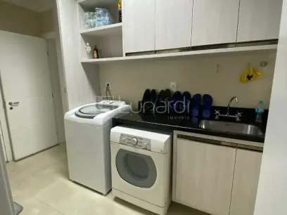 Foto Apartamento com 3 Dormitórios