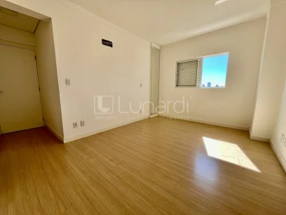 Foto Apartamento com 3 Dormitórios