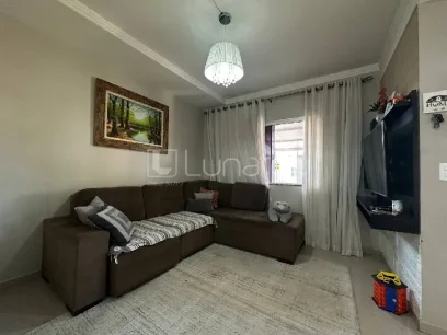 Foto Casa com 3 Dormitórios