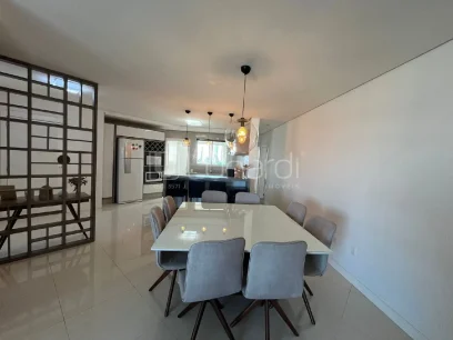 Foto Apartamento com 2 Suítes