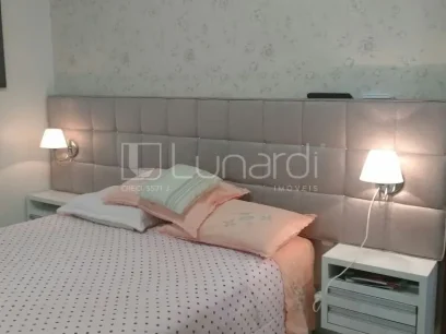 Foto Apartamento com 3 Dormitórios