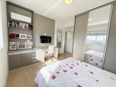 Foto Apartamento com 3 Suítes