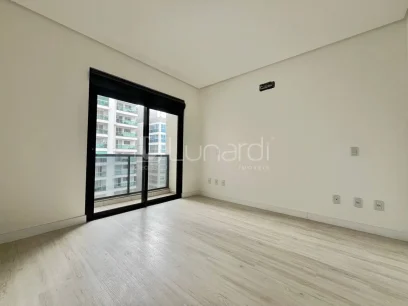 Foto Apartamento com 3 Suítes