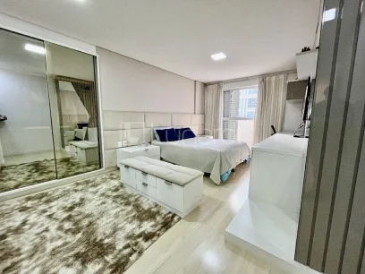 Foto Apartamento com 3 Suítes