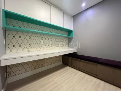 Foto Apartamento com 4 Dormitórios