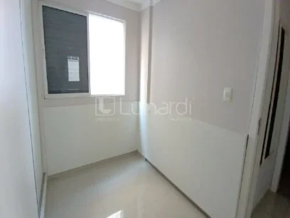 Foto Apartamento com 3 Dormitórios