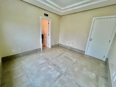 Foto Apartamento com 3 Suítes