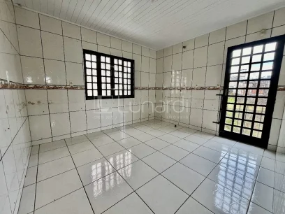 Foto Casa com 2 Dormitórios