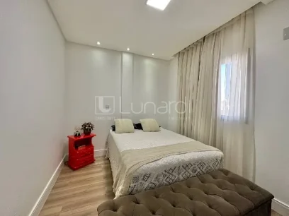 Foto Apartamento com 3 Dormitórios