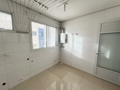 Foto Apartamento com 3 Suítes