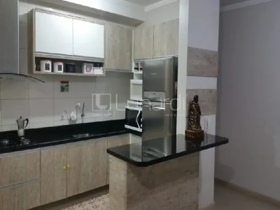 Foto Apartamento com 3 Dormitórios