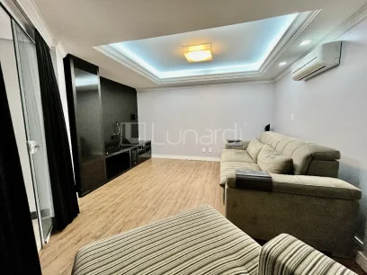 Foto Apartamento com 3 Dormitórios