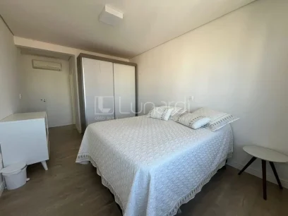 Foto Apartamento com 2 Suítes