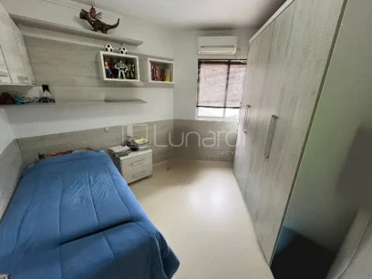 Foto Apartamento com 2 Dormitórios