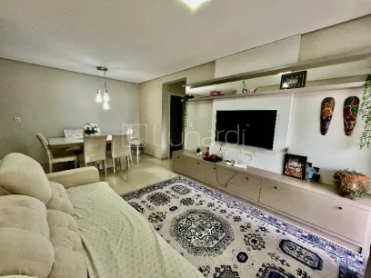 Foto Apartamento com 2 Dormitórios