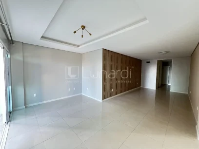 Foto Apartamento com 3 Suítes