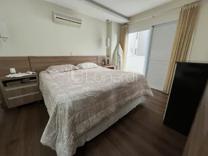 Foto Apartamento com 3 Dormitórios