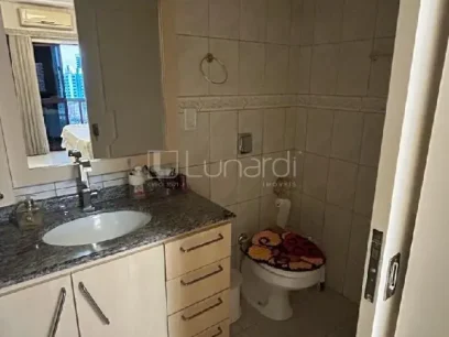 Foto Apartamento com 3 Dormitórios