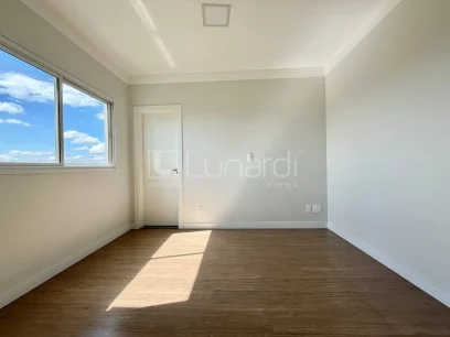 Foto Apartamento com 2 Suítes