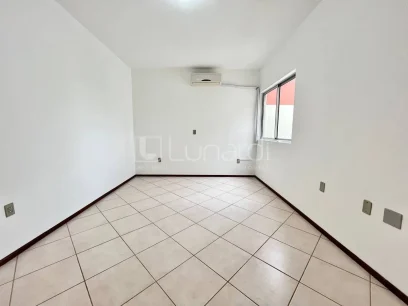 Foto Apartamento com 2 Dormitórios