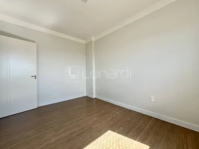 Foto Apartamento com 2 Dormitórios