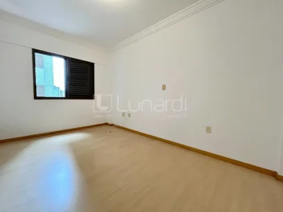 Foto Apartamento com 3 Dormitórios