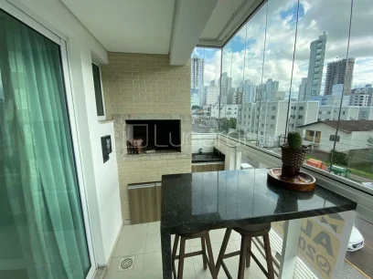 Foto Apartamento com 3 Dormitórios