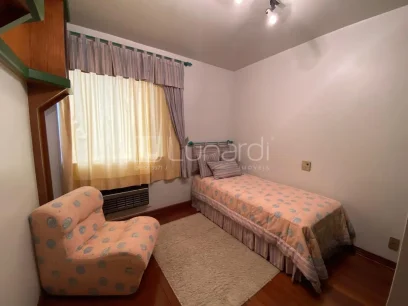 Foto Apartamento com 4 Dormitórios