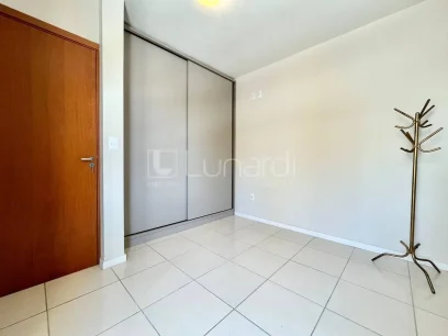 Foto Apartamento com 2 Dormitórios