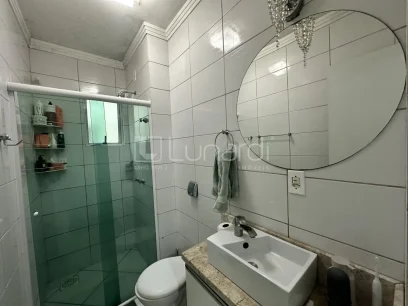 Foto Apartamento com 3 Dormitórios