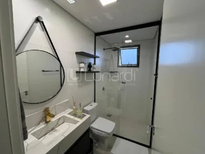 Foto Apartamento com 2 Dormitórios