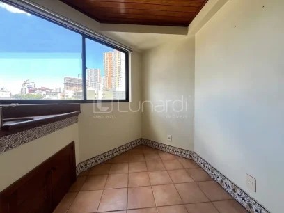 Foto Apartamento com 4 Dormitórios