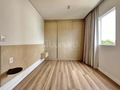 Foto Apartamento com 2 Dormitórios