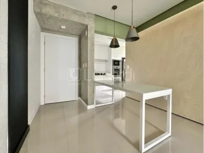 Foto Apartamento com 2 Dormitórios