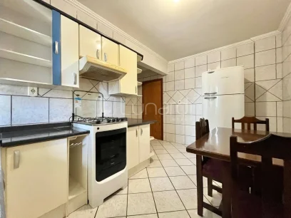 Foto Apartamento com 2 Dormitórios