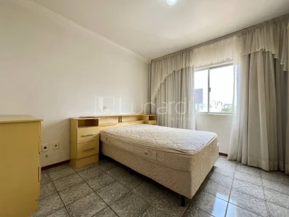 Foto Apartamento com 2 Dormitórios