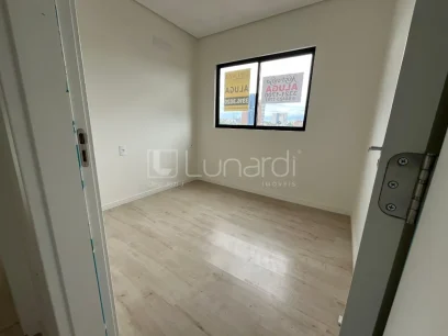 Foto Apartamento com 2 Dormitórios