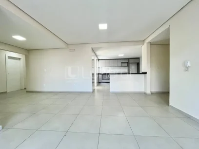 Foto Apartamento com 3 Dormitórios