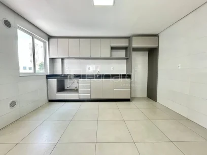 Foto Apartamento com 3 Dormitórios